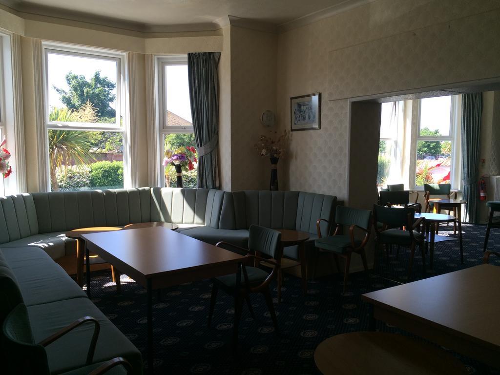 Hotel Victoria Great Yarmouth Bagian luar foto