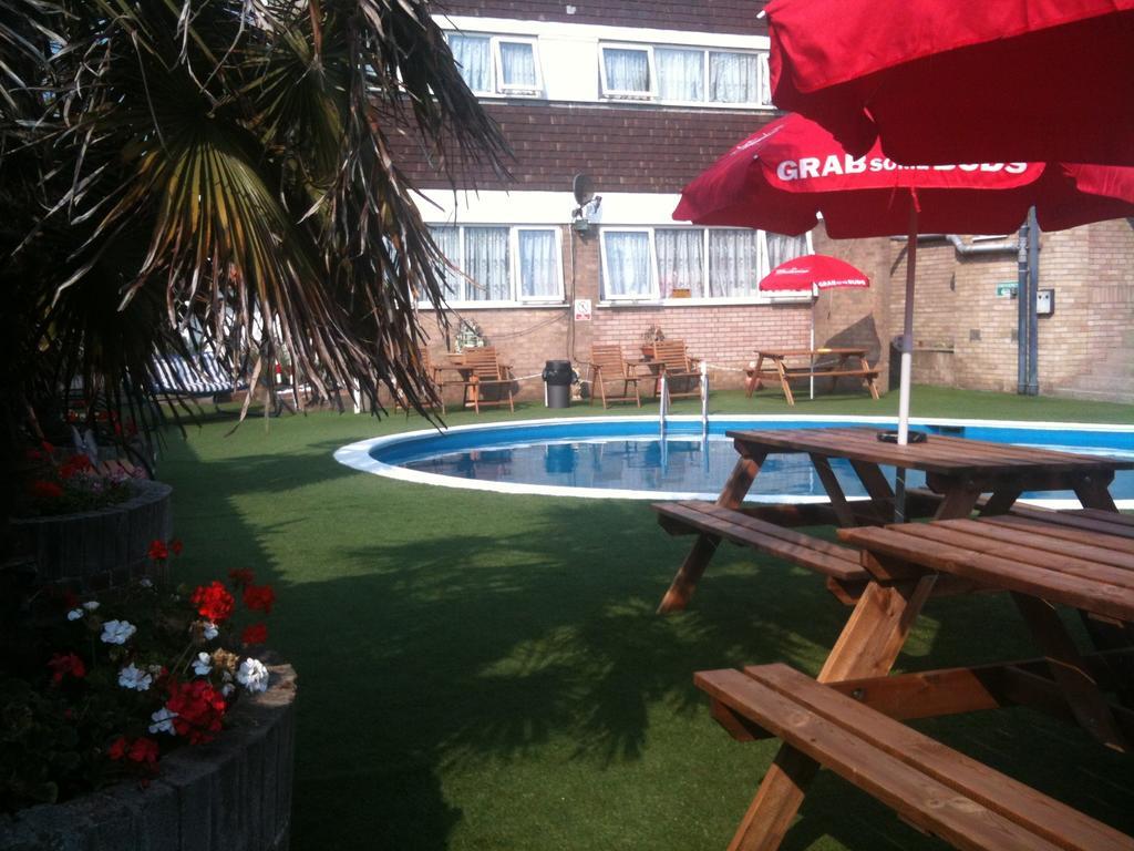 Hotel Victoria Great Yarmouth Bagian luar foto